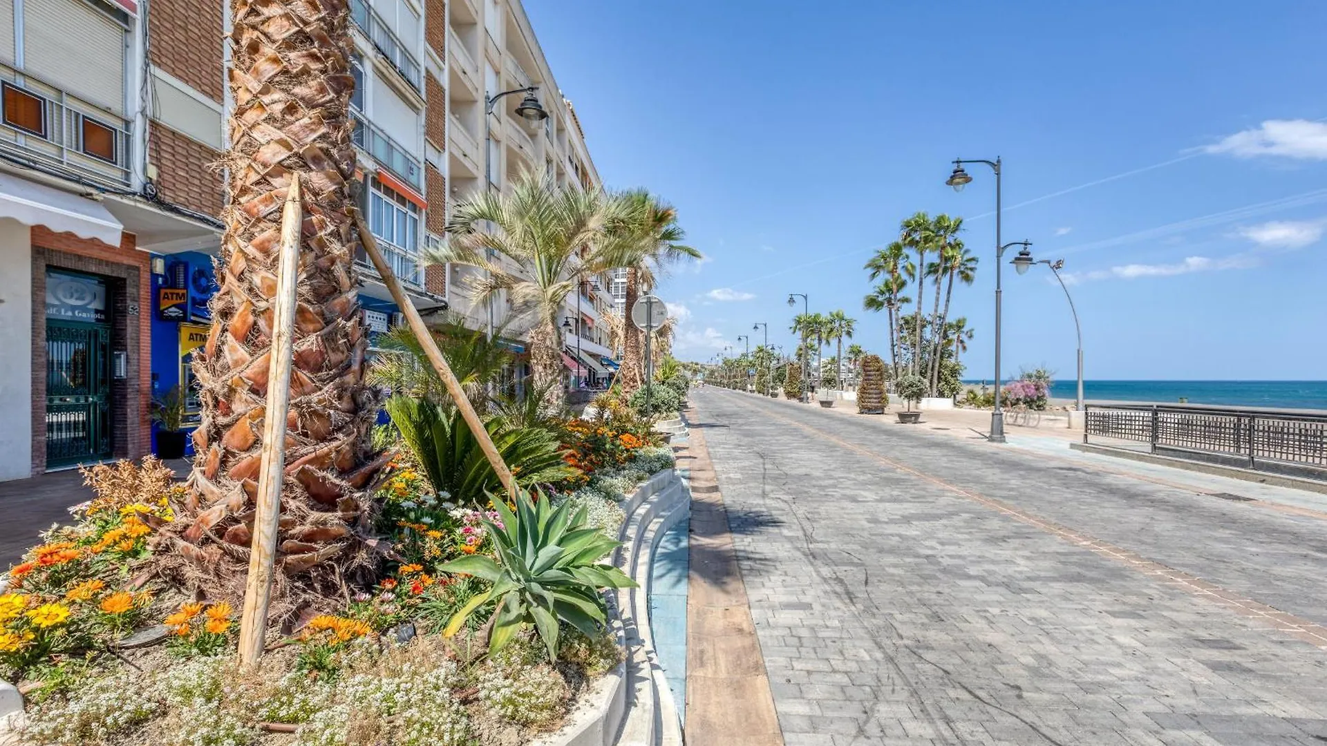 Hanami Avenida De Espana La Gaviota Estepona Apartment